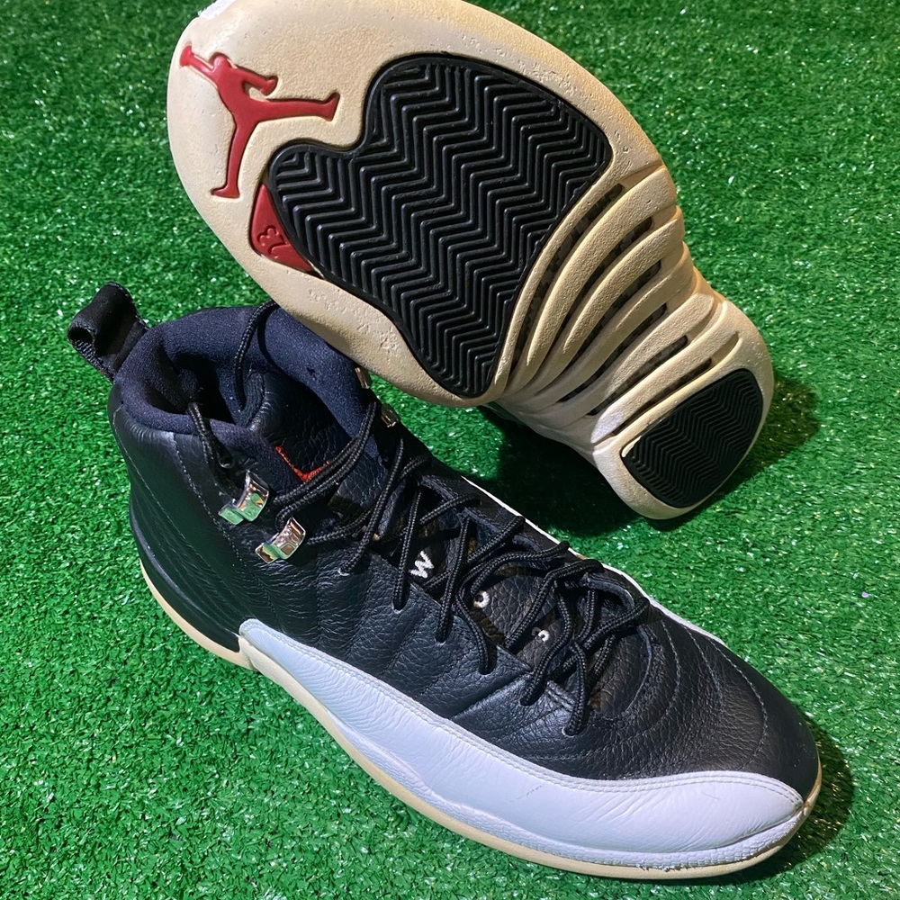 Jordan 12 Retro Playoff Release 2012 (Size 10.5) Pre-owned (FAST SHIPPING)